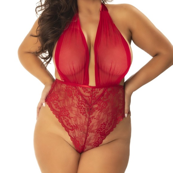 Diva In Red - Picture 1 of 3